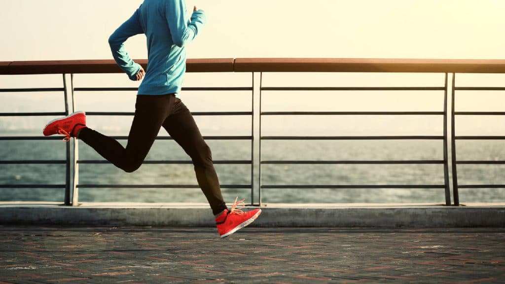 Por qué correr treinta minutos al día